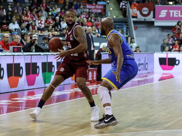 对他的兴趣 对他的兴趣