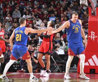 击中卫与边 击中卫与边