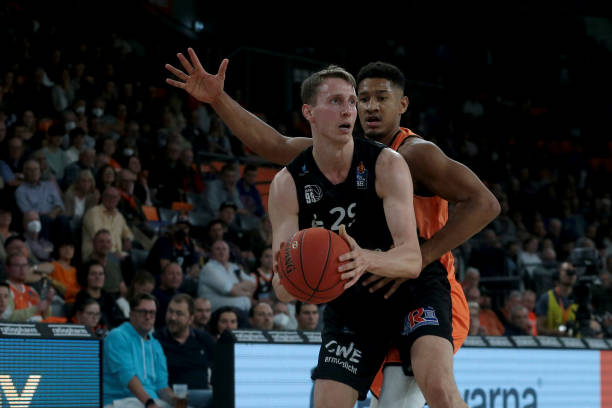 了他的技术 了他的技术